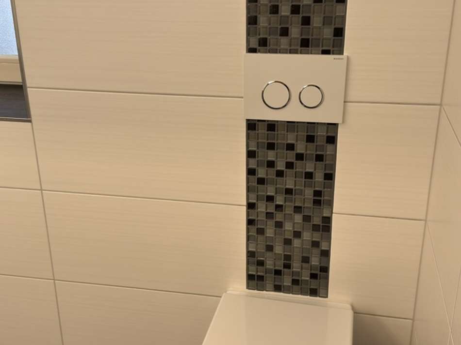 Badezimmer Toilette EG