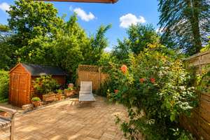 Charaktervolles Architekten-Reihenendhaus mit großem Garten, 2 Garagen und Freizeit-/Weinkeller – Die vollständige Adresse der Immobilie erhältst du vom Anbieter., 12277 Marienfelde, Berlin – Vorschaubild 7