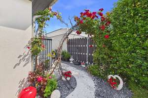 Stadtnah wohnen, privat genießen - Exklusives Traumhaus mit Pool! – Die vollständige Adresse der Immobilie erhältst du vom Anbieter., 30890 Barsinghausen – Vorschaubild 14