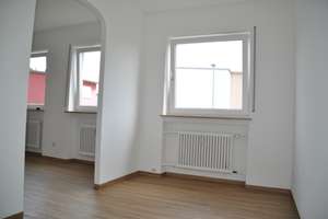1,5 Zi.-WHG Feucht, neu renoviert, schöne Lage, Küche – Die vollständige Adresse der Immobilie erhältst du vom Anbieter., 90537 Feucht – Vorschaubild 4