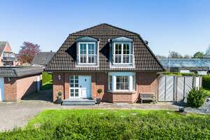 RESERVIERT - Einfamilienhaus mit großem Grundstück & Doppelgarage in Curslack – Die vollständige Adresse der Immobilie erhältst du vom Anbieter., 21039 Curslack, Hamburg – Vorschaubild 1