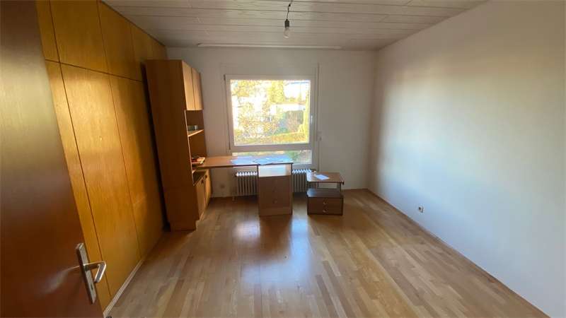 Immobilie in Schwieberdingen - Wohnung mit großer Dachterrasse in guter Lage von Schwieberdingen! (im ERBBAURECHT) - Bild 1