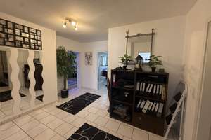 JA, zur gepflegten 3-Zimmer-Eigentumswohnung mit Balkon und Stellplatz in Solingen-Gräfrath! – Die vollständige Adresse der Immobilie erhältst du vom Anbieter., 42653 Gräfrath, Solingen – Vorschaubild 4