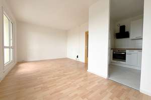 Mit EBK, Balkon und Ausblick! – Hamelner Straße 9, 6126 Westliche Neustadt, Halle (Saale) – Vorschaubild 3