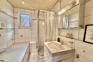 Für die Familie oder fürs Portfolio?! Dieses 3-Familienhaus kann beides! – Die vollständige Adresse der Immobilie erhältst du vom Anbieter., 70329 Rohracker, Stuttgart – Vorschaubild 9