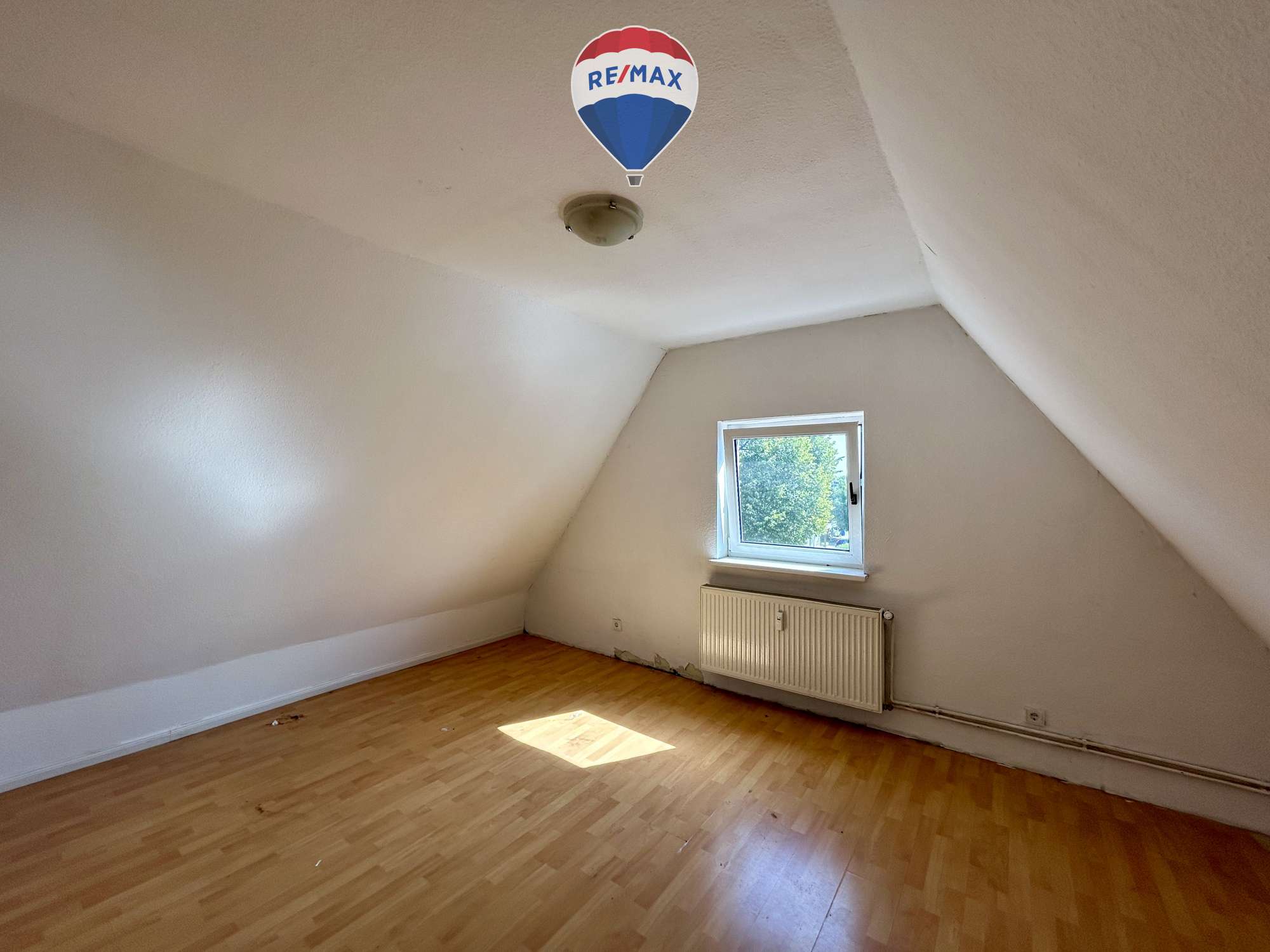 Großzügiges Zweifamilienhaus mit viel Potenzial - zur Eigennutzung oder Anlage, Hamburg – Bild 4