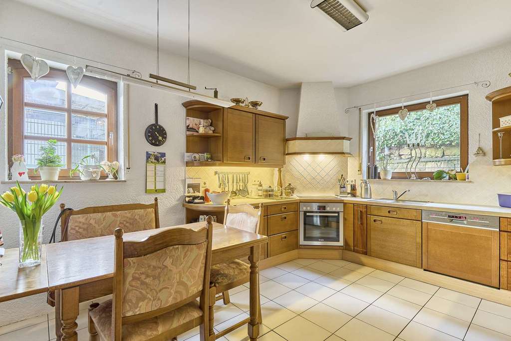 Immobilie in Lambrecht - Ankommen. Durchatmen. Zuhause sein. Familienidylle mit wunderschönem Weitblick ins Grüne - Bild 4