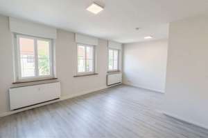 Sanierter Altbau mit Küche, Balkon und zwei Badezimmern – Die vollständige Adresse der Immobilie erhältst du vom Anbieter., 91058 Bachfeld, Erlangen – Vorschaubild 4
