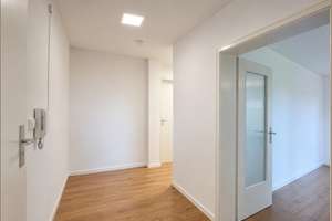 Ein Zuhause für heute. Eine Investition für morgen. - Ankommen. Einrichten. Wohlfühlen. – Immenstadter Straße 6, 81475 Fürstenried-West, München – Vorschaubild 2