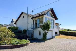 Malborn: Gepflegtes EFH mit zeitlosem Grundriss, schönem Wintergarten auf großem Grundstück – 54426 Malborn – Vorschaubild 2