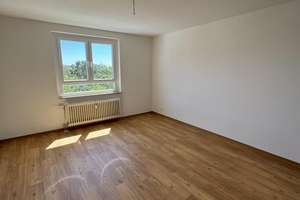 Schöne 4-Zimmer-Wohnung in Darmstadt-Eberstadt - jetzt frei! – Weidigweg 16, 64297 Eberstadt, Darmstadt – Vorschaubild 3