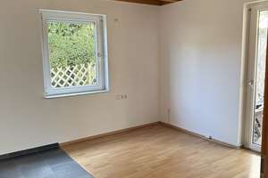 Helle und großzügige Wohnung zu vermieten! EBK, Garage, Arbeitszimmer, Terrasse, Garten... – Berggasse 31, 72762 Reutlingen-Mitte, Reutlingen – Vorschaubild 14
