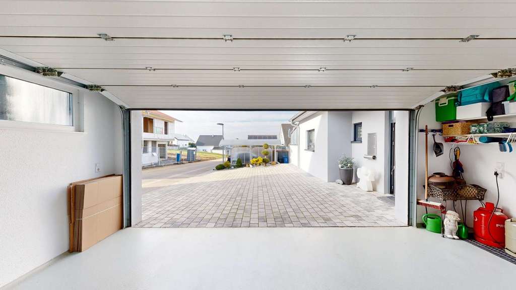 Immobilie in Oedheim - Exklusives EFH mit Einliegerwohnung – PV, Wallbox, Klima, 4 Bäder & Wellnessbereich - Bild 4