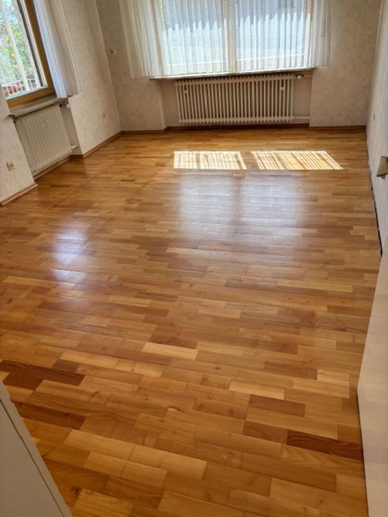 Immobilie in Heroldsberg - !Heroldsberg!!  Super Lage und  Haus mit  viel Potential! - Bild 1