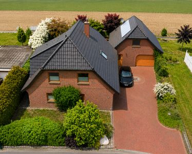 Nordsee-Traum - EFH 230 m² mit Nebenhaus und großem Garten