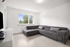 Attraktive und großzügig geschnittene 2-Zimmer-Wohnung mit Balkon und EBK im 3. OG – Die vollständige Adresse der Immobilie erhältst du vom Anbieter., 70499 Giebel, Stuttgart – Vorschaubild 1