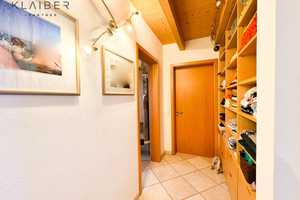 Schönes, Exclusiv ausgestattetes Luxus Haus mit Pool,Aussenküche, W.garten, ELW, Garage, ruhige Lage – Göppingen (Kreis) – Vorschaubild 11