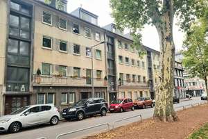 Vorne Westwall, hinten nur Grün!  toller Balkon, 3 Zi,  in gepflegter Wohnanlage, derzeit vermietet – Die vollständige Adresse der Immobilie erhältst du vom Anbieter., 47798 Stadtmitte, Krefeld – Vorschaubild 2