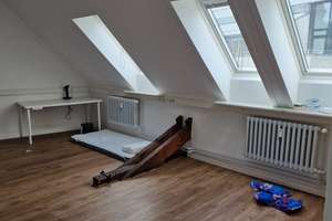 WG-Zimmer in sehr großzügiger großer Wohnung – Klosterkirchhof 10-12, 24103 Altstadt, Kiel – Vorschaubild 3