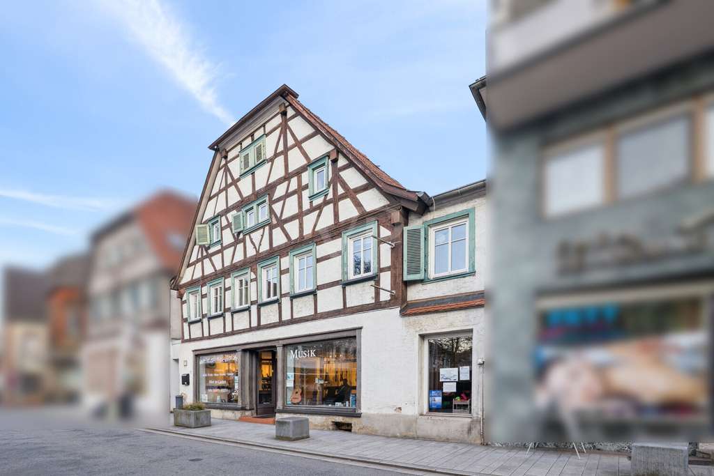 Immobilie in Landstuhl - Charmantes Wohn-und Geschäftshaus mit kunstvollem Charakter - Raum für Kreativität und Leben. - Bild 1
