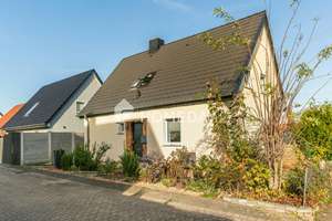  Charmantes Einfamilienhaus mit Garten in idyllischer Lage – Die vollständige Adresse der Immobilie erhältst du vom Anbieter., 32457 Porta Westfalica – Vorschaubild 2