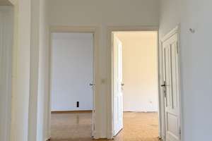Wohnen im Dachgeschoß in einer wunderbaren Stadtvilla - eine Altbau-Perle! – Memlingstraße 15, 12203 Lichterfelde, Berlin – Vorschaubild 27