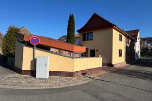 sehr gepflegtes kleines Haus mit gemütlichem Hof inkl. überdachter Terrasse zu verkaufen – Die vollständige Adresse der Immobilie erhältst du vom Anbieter., 36205 Sontra – Vorschaubild 2