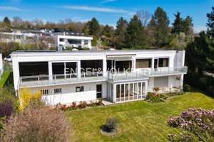 Eleganter Bungalow in Bestlage am Sallerner Berg mit Wellnessoase und beeindruckendem Weitblick ü...