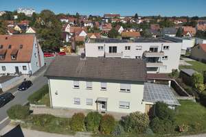 Ein- bis Zweifamilienhaus mit kleinem Garten + Doppelgarage + Nebengebäuden! – Die vollständige Adresse der Immobilie erhältst du vom Anbieter., 91257 Pegnitz – Vorschaubild 2
