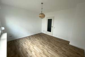 2-Zimmerwohnung in top Lage nähe Rhein – Die vollständige Adresse der Immobilie erhältst du vom Anbieter., 50676 Altstadt/Süd, Köln – Vorschaubild 1