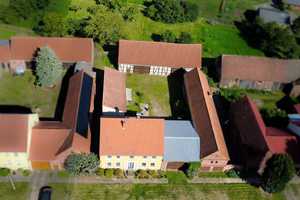 Schöner gut geschnittener Vierseitenhof mit Nebengelass, großem Grundstück und vielen Möglichkeiten! – Potsdam-Mittelmark (Kreis) – Vorschaubild 2