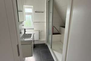 Wohnen mit Charakter: Vier-Zimmer-Wohnung in Wuppertal – Nevigeser Straße 480a, 42111 Uellendahl-Katernberg, Wuppertal – Vorschaubild 11