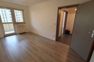 Provisionsfrei: Moderne 2-Zimmer-Wohnung mit Balkon, Design-Küche & TG-Stellplatz in Fürth-Südstadt! – 90763 Nördliche Südstadt, Fürth – Vorschaubild 9