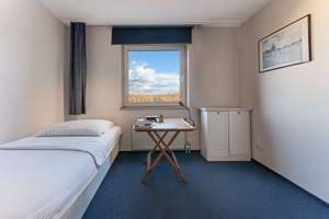 Helle Split-Level-Wohnung auf 4 Zimmern mit Westbalkon und Tiefgarage! – Die vollständige Adresse der Immobilie erhältst du vom Anbieter., 50858 Junkersdorf, Köln – Vorschaubild 11