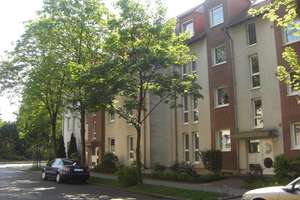 Moderne 2 Raum-Whg. inkl. Balkon, Wohnzimmer, Küche, Diele, großes Bad. – Philippstr. 9, 45327 Stoppenberg, Essen – Vorschaubild 3