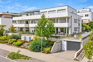 Wohnkomfort auf einer Ebene – 3,5 Zimmer, Terrasse, Aufzug und Energieklasse A+ – 78247 Hilzingen – Vorschaubild 1