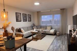 Helle 2-Zimmer-Wohnung mit Balkon & Fernsicht in Krefeld-Uerdingen