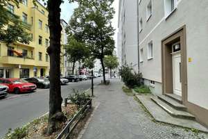 Berlin-Neukölln: Vermietete 2,5-Zimmer-Wohnung mit freier Garage – Die vollständige Adresse der Immobilie erhältst du vom Anbieter., 12053 Neukölln (Ortsteil), Berlin – Vorschaubild 11
