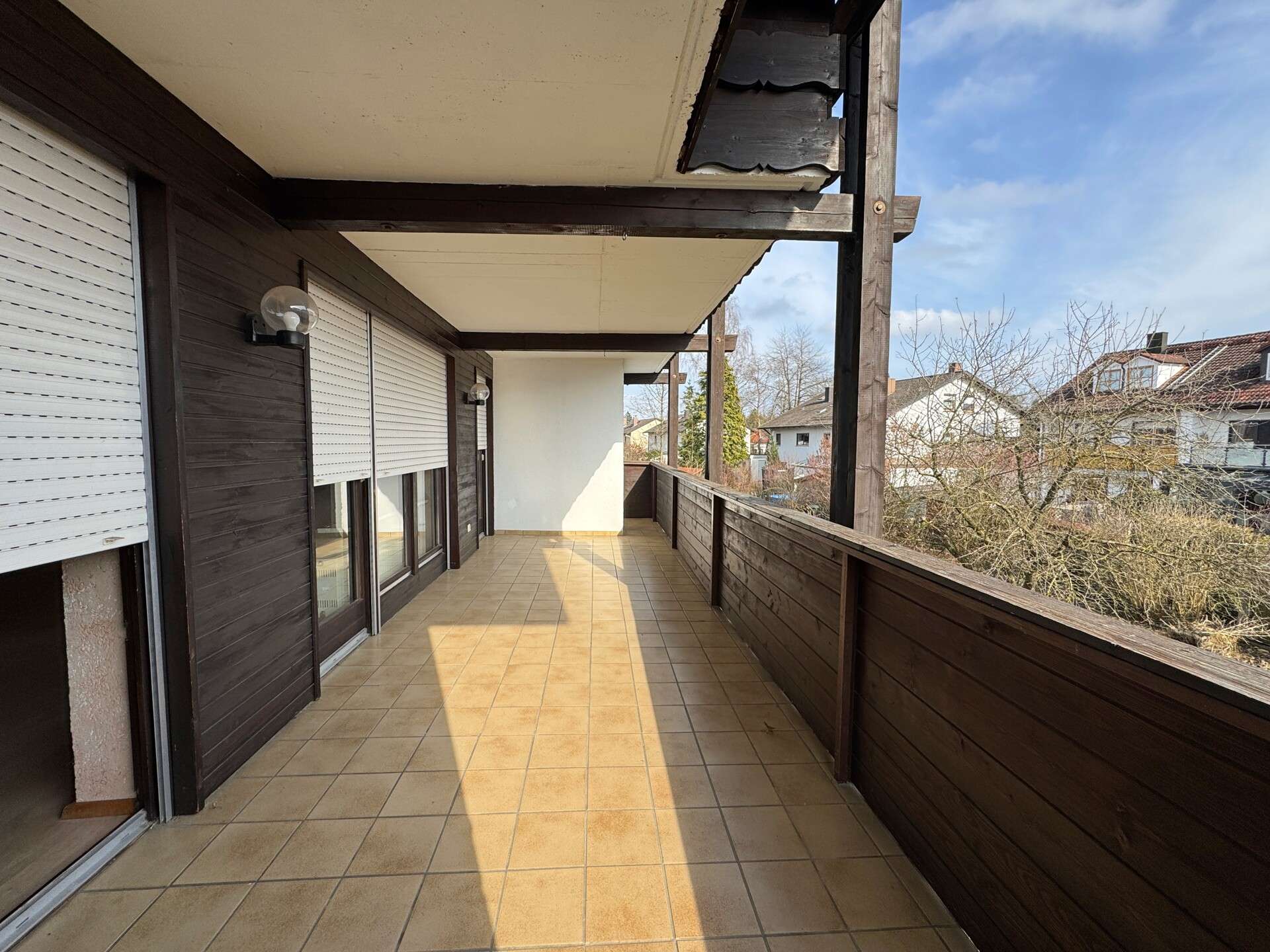 Immobilie in Emmerting - Riesiges Dreifamilienhaus - Perfekt für die ganze Familie, oder als Kapitalanlage - Bild 9