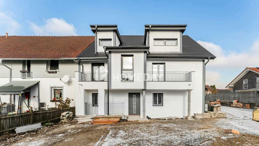 Immobilie in Westerheim - MFH mit 6 Wohneinheiten in moderner Bauweise – Ausbauobjekt mit großem Potenzial - Bild 0