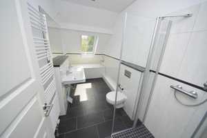 Hochwertig sanierte Maisonettewohnung mit Balkon, Fußbodenheizung und Parkettboden! – Beethovenstraße 22, 9130 Chemnitz – Vorschaubild 7