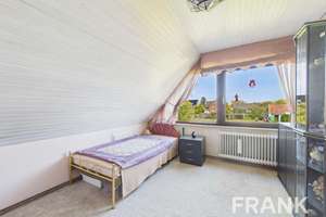 Familienfreundliches 4‑Zimmer‑Reihenendhaus mit Renovierungspotenzial in Kiel-Elmschenhagen – Die vollständige Adresse der Immobilie erhältst du vom Anbieter., 24147 Elmschenhagen, Kiel – Vorschaubild 10