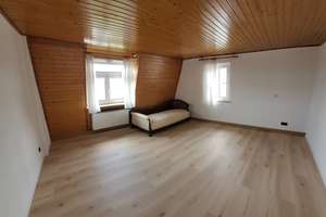 Gemütliche 4-Zi-Wohnung im 2. OG in Stuttgart-Birkach – Die vollständige Adresse der Immobilie erhältst du vom Anbieter., 70599 Birkach-Süd, Stuttgart – Vorschaubild 9