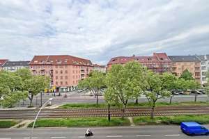 Bötzowviertel: Freiwerdende Zwei-Zimmer Altbauwohnung mit Balkon – Die vollständige Adresse der Immobilie erhältst du vom Anbieter., 10407 Prenzlauer Berg, Berlin – Vorschaubild 2
