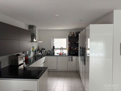 Exklusive, moderne Doppelhaushälfte mit Pool - ruhig, zentral und grenznah in Bad Säckingen