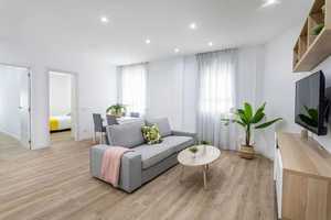 Freundliche 3-Zimmer-Wohnung mit Balkon und EBK in Hannover – Malagaweg 20, 30163 Hannover – Vorschaubild 2