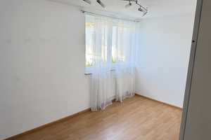 Freundliche und gepflegte 6-Zimmer-Doppelhaushälfte mit EBK in Mutlangen – Ostalbkreis – Vorschaubild 10