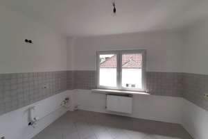 Schöne, helle 3-Zimmer-Wohnung mit überdachtem Balkon und Garage  in Wiesbaden Sonnenberg – Danziger Str. 76, 65191 Sonnenberg, Wiesbaden – Vorschaubild 6
