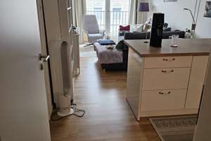 Gehobene Zweizimmerneubauwohnung mit Loggia, Tiefgaragenstellplatz, zentral gelegen