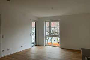 Perfekt geschnittene 4-Zimmer-Wohnung mit Einbauküche, Balkon (Loggia) und Gäste-Bad! – Biedenkopfer Str. 44-54, 13507 Berlin – Vorschaubild 12